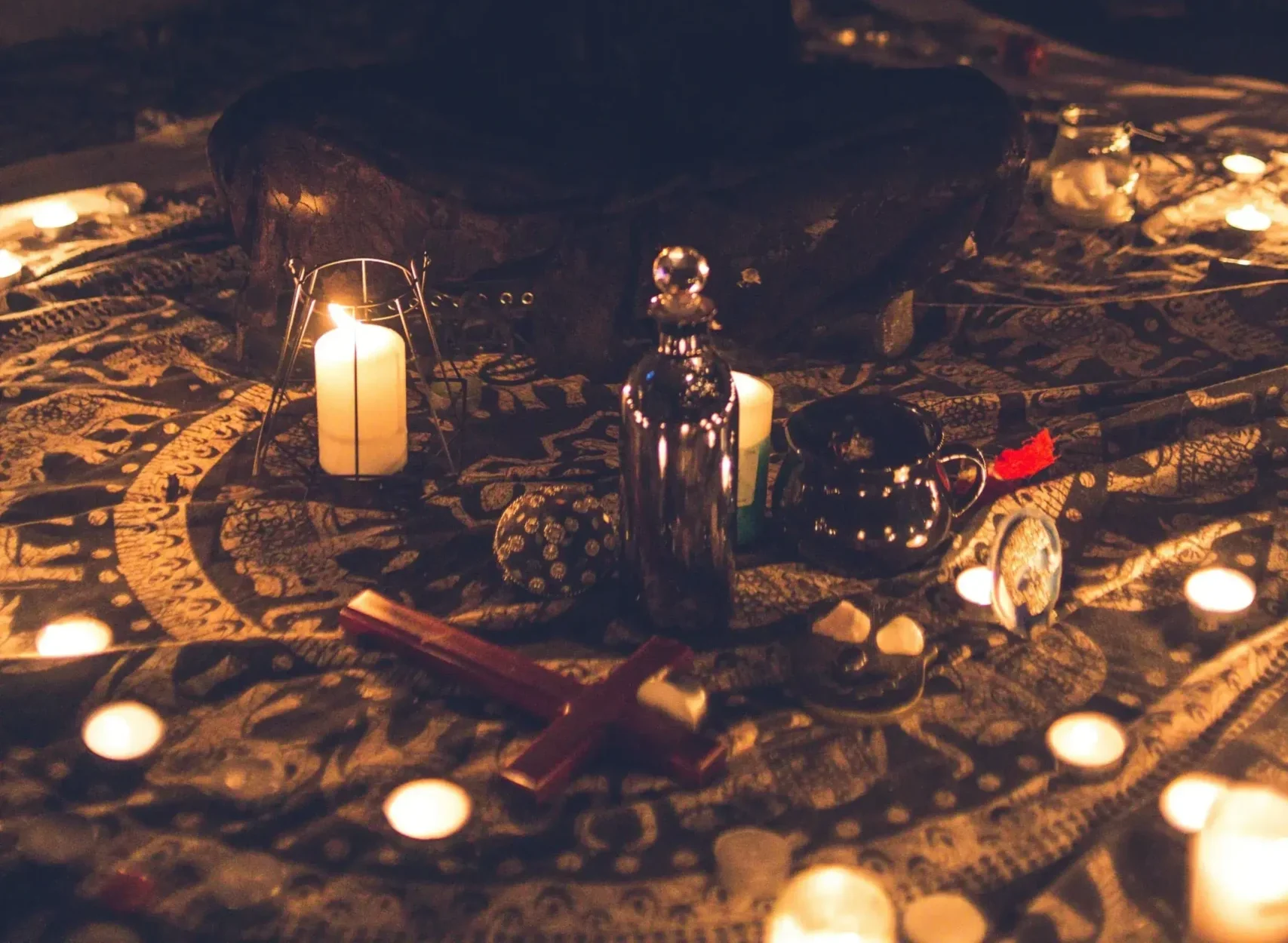 Maître AMANNON : Le Grand Marabout Puissant du Bénin qui Transforme des Vies